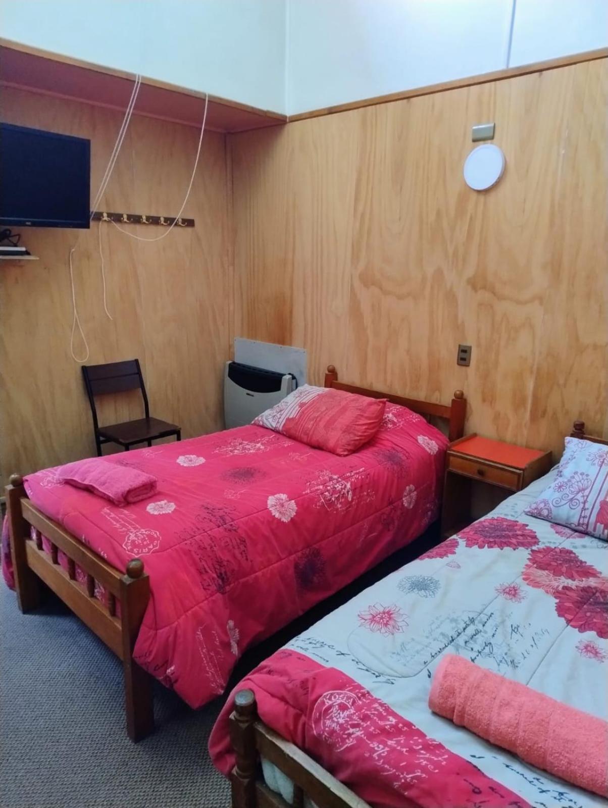 Hostal Y Residencial El Mundial Puerto Natales Exteriér fotografie